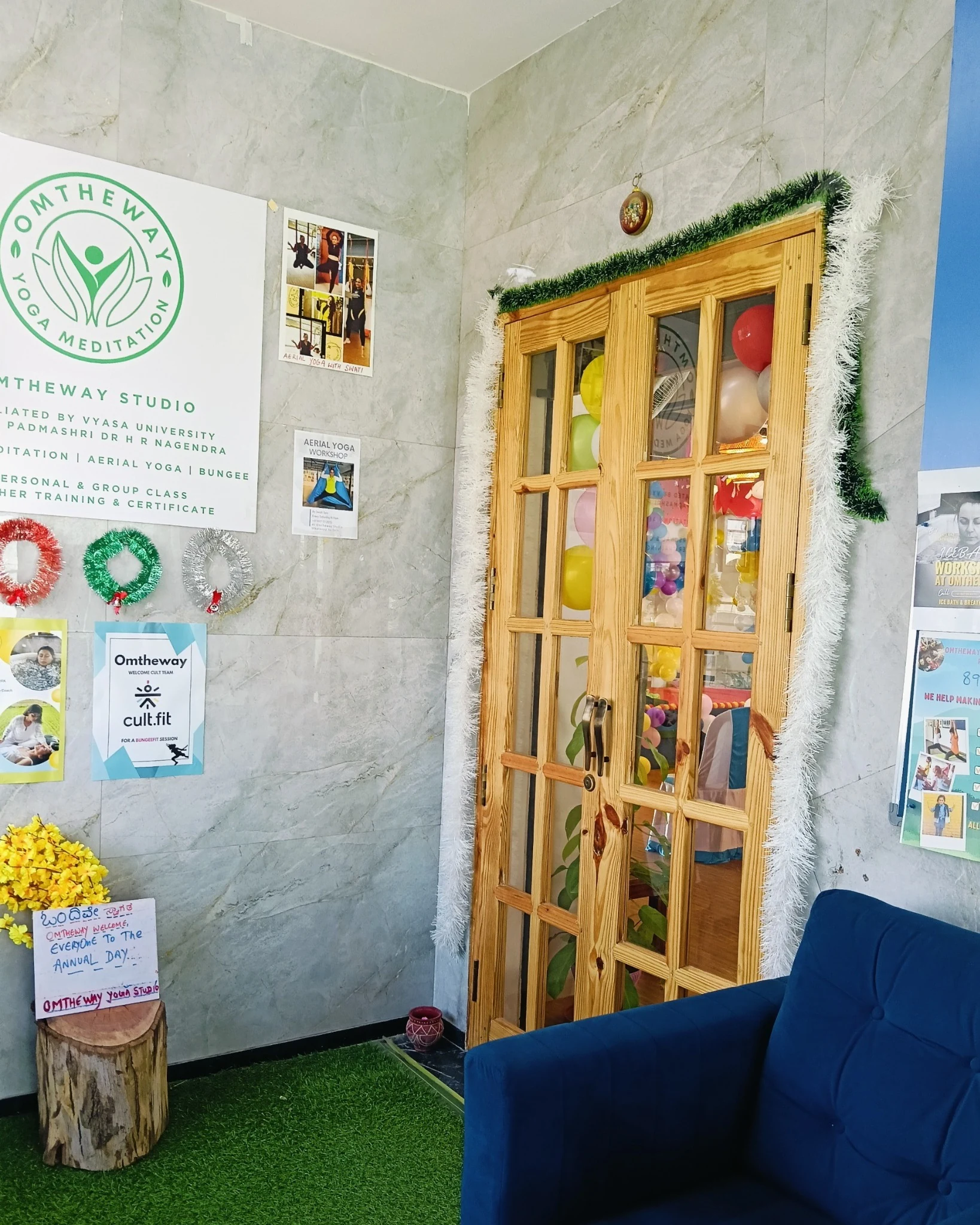 Omtheway reception and entry area
