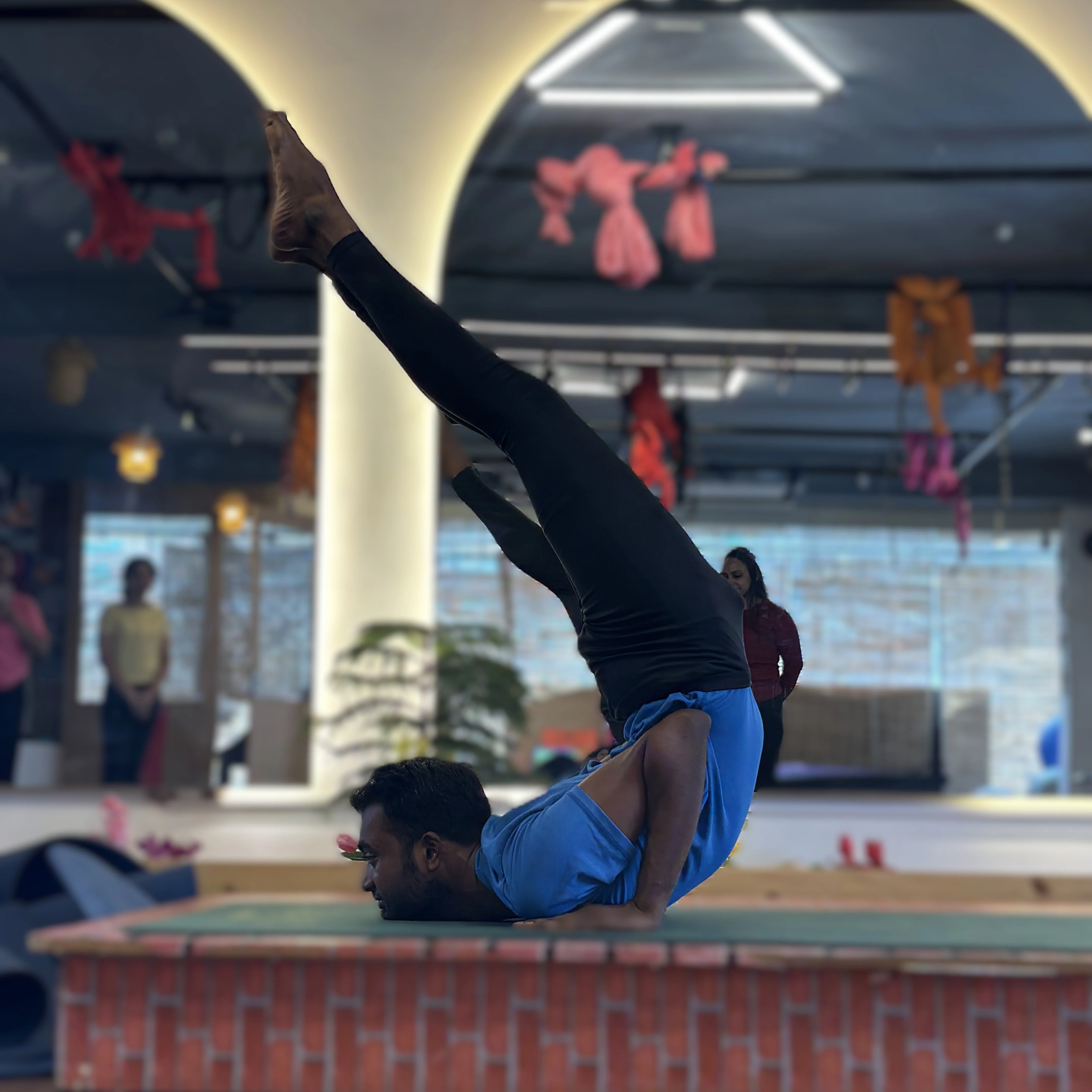 Student Yoga at Omtheway