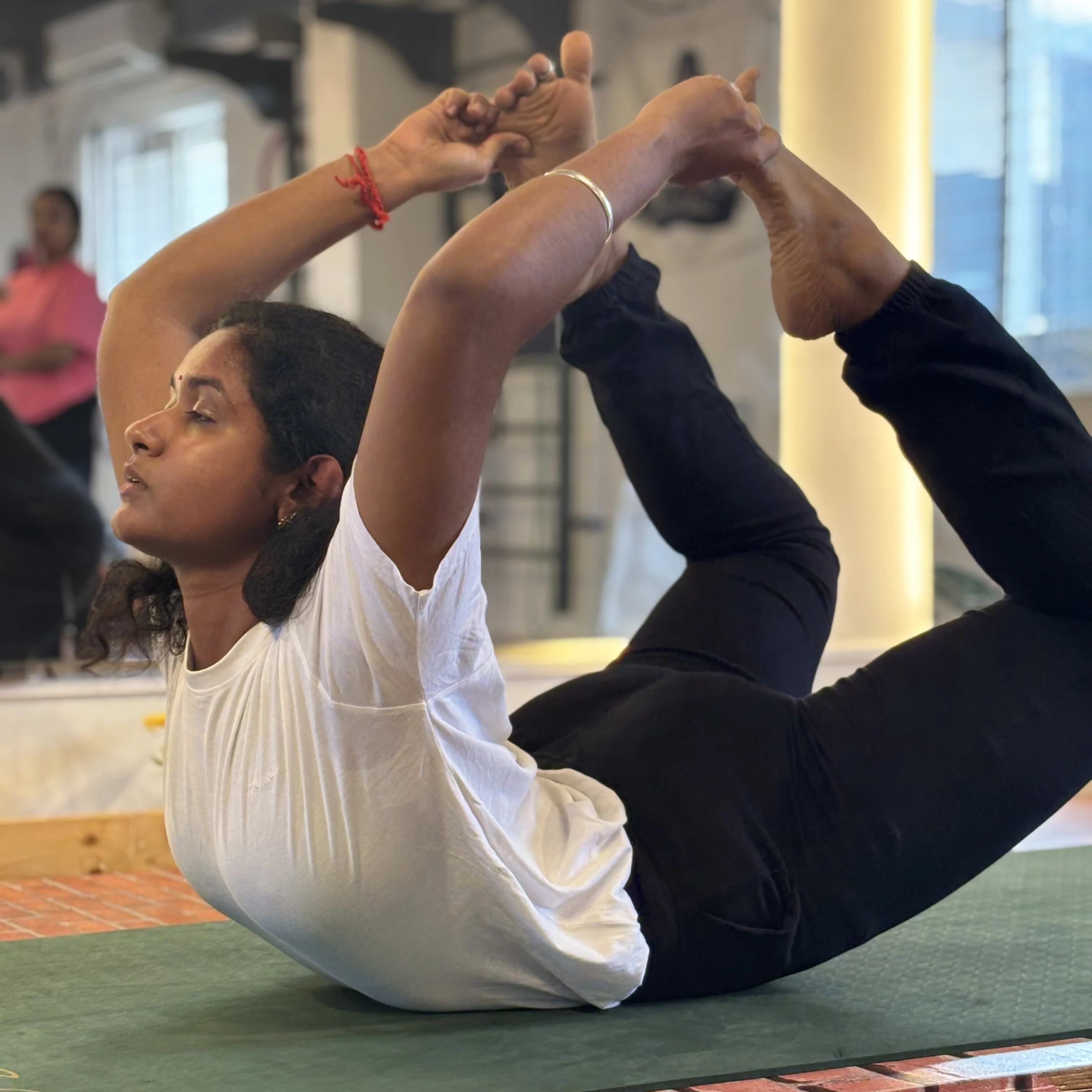 Student Yoga at Omtheway