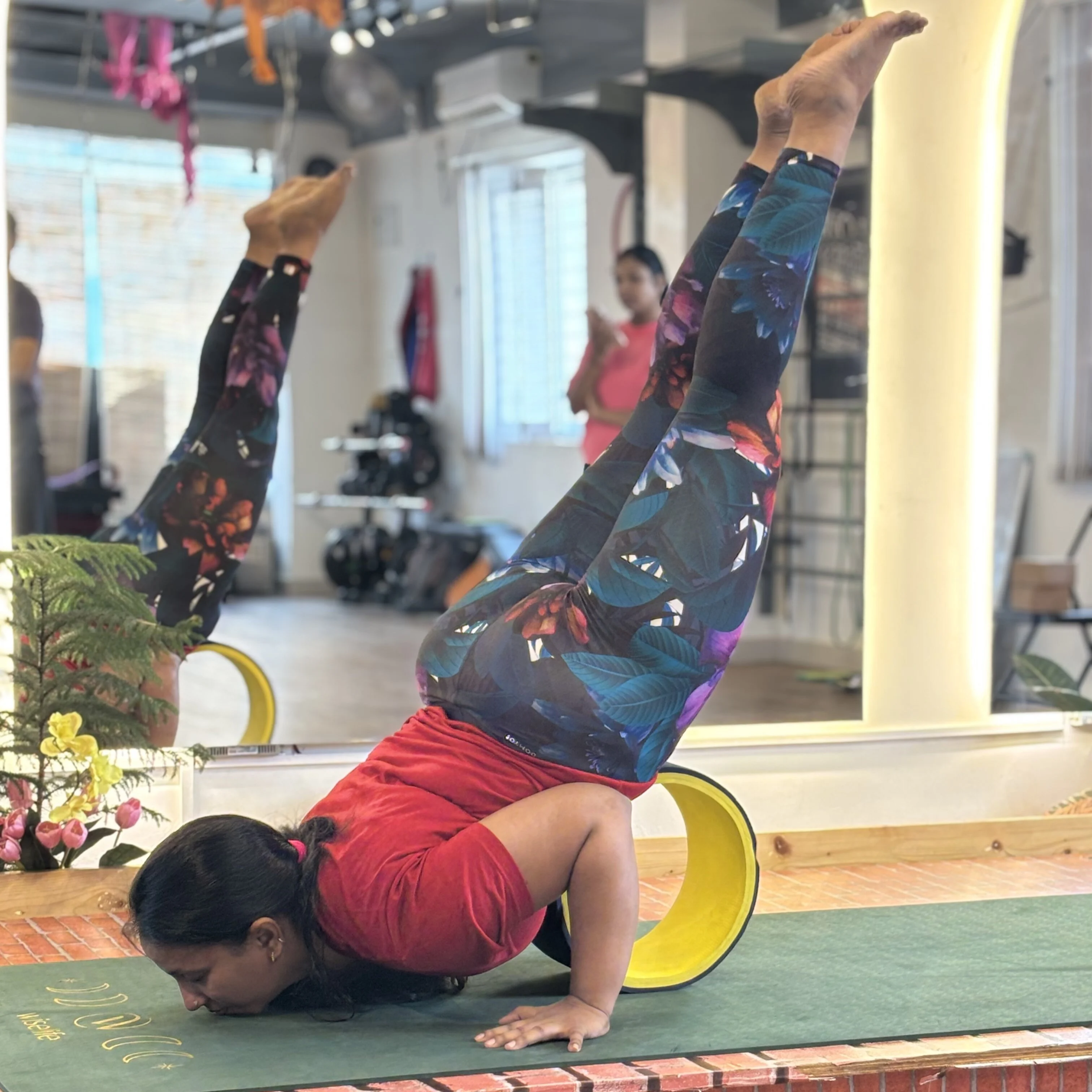 Student Yoga at Omtheway